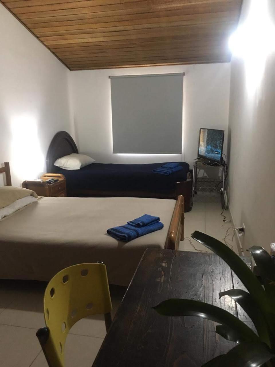 Hostal Norma101 โบโกตา ภายนอก รูปภาพ
