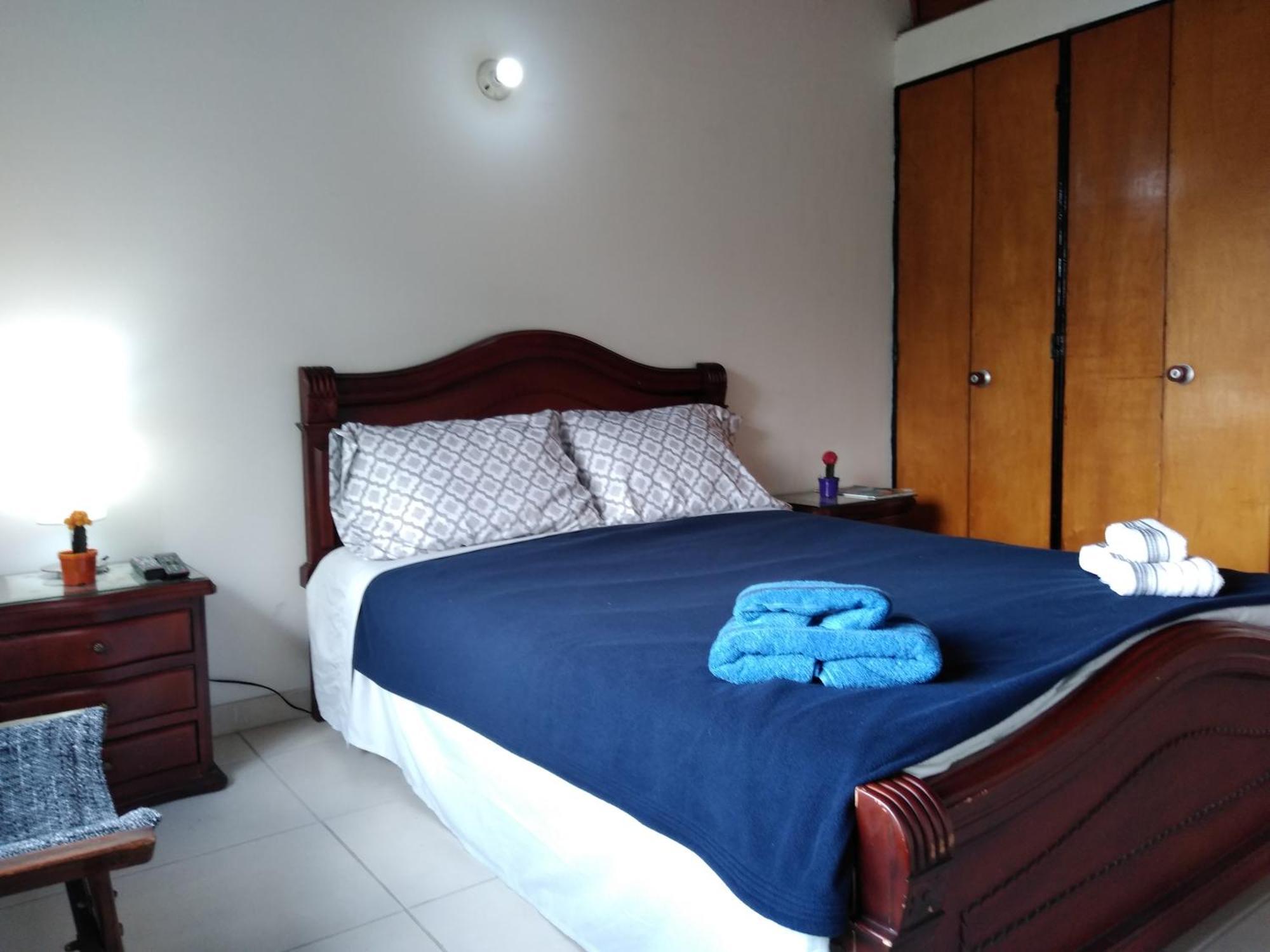 Hostal Norma101 โบโกตา ภายนอก รูปภาพ