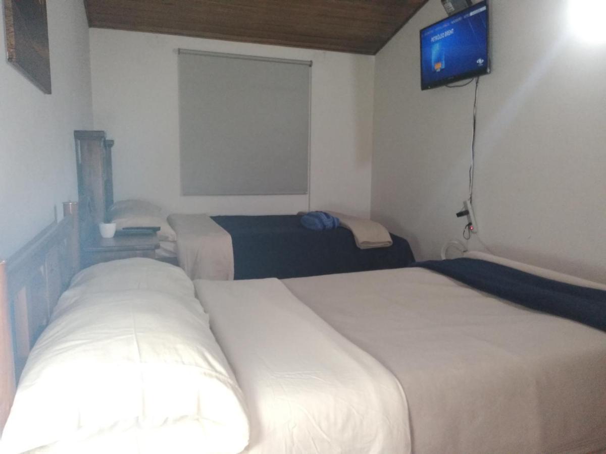 Hostal Norma101 โบโกตา ภายนอก รูปภาพ